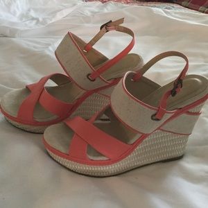 Chinese Laundry Coral wedges